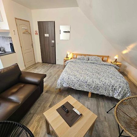 Studios Du Cedre Cuvilly Экстерьер фото